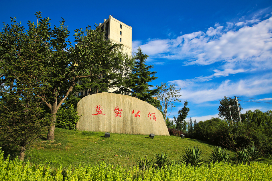 池淳蓝爵公馆揽胜